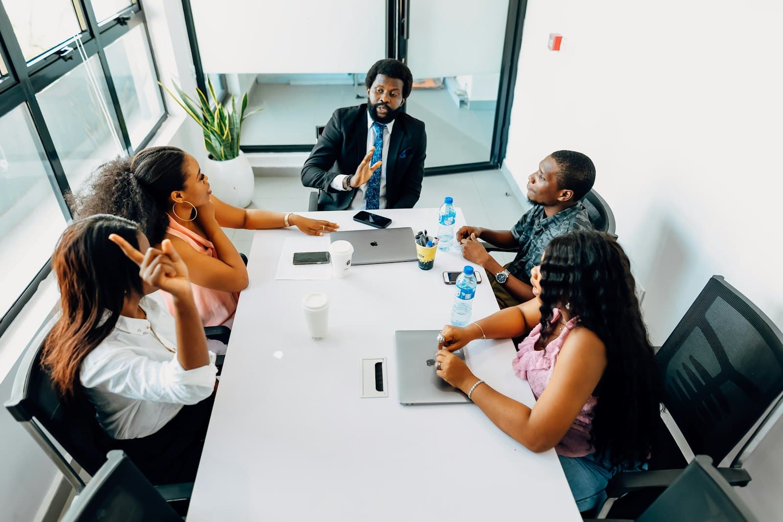 A group meeting around a table